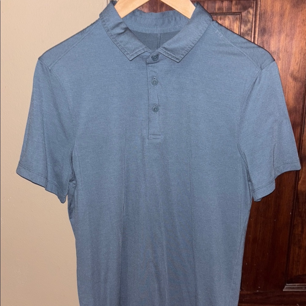 Lululemon men’s golf shirt